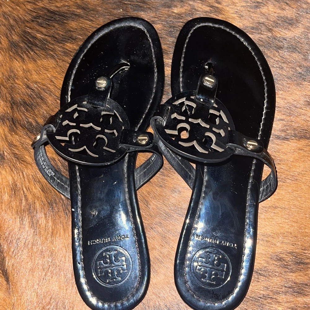 Tory Burch flip flops sandals